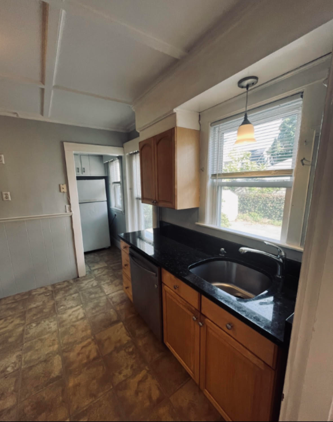 43 Orchard St, Medford