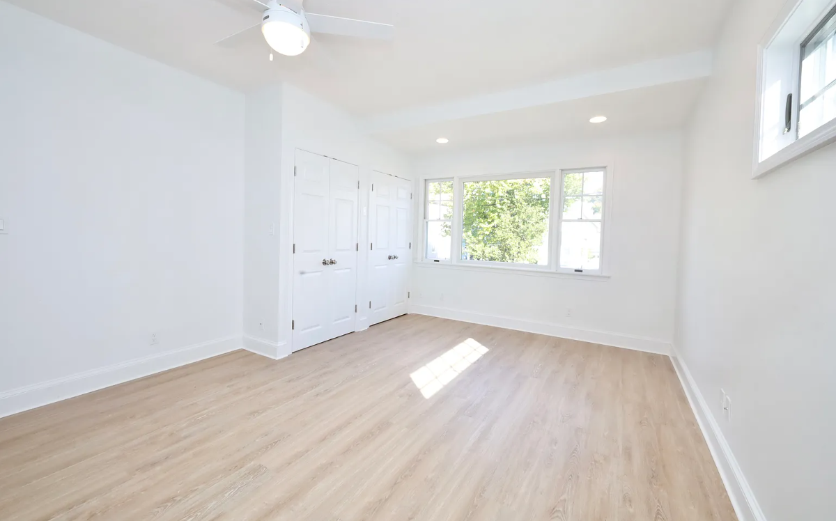 16 Orchard St, Medford