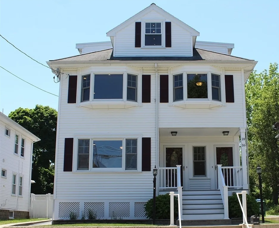 16 Orchard St, Medford