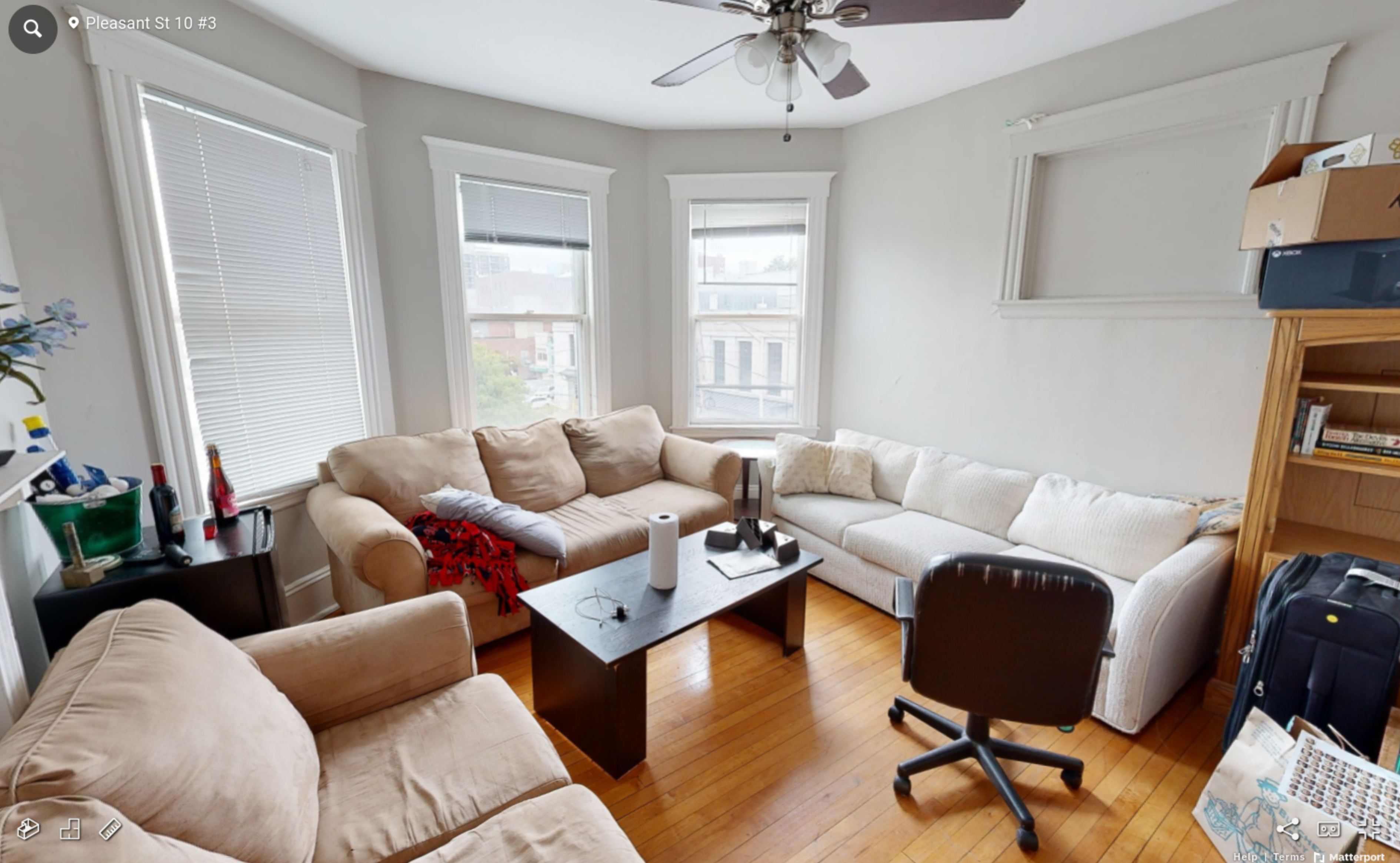 10 Pleasant St, Riverside