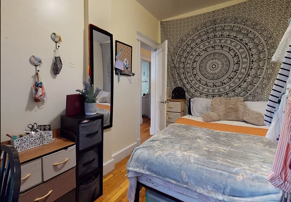 1637 Commonwealth Ave, Brighton