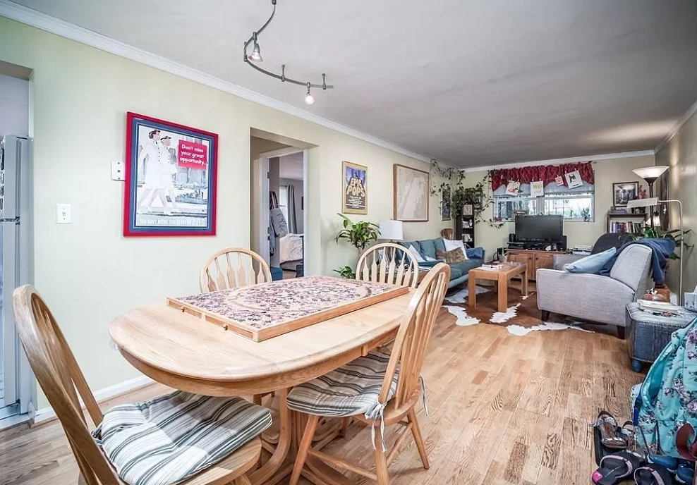 30 Chester St, Allston