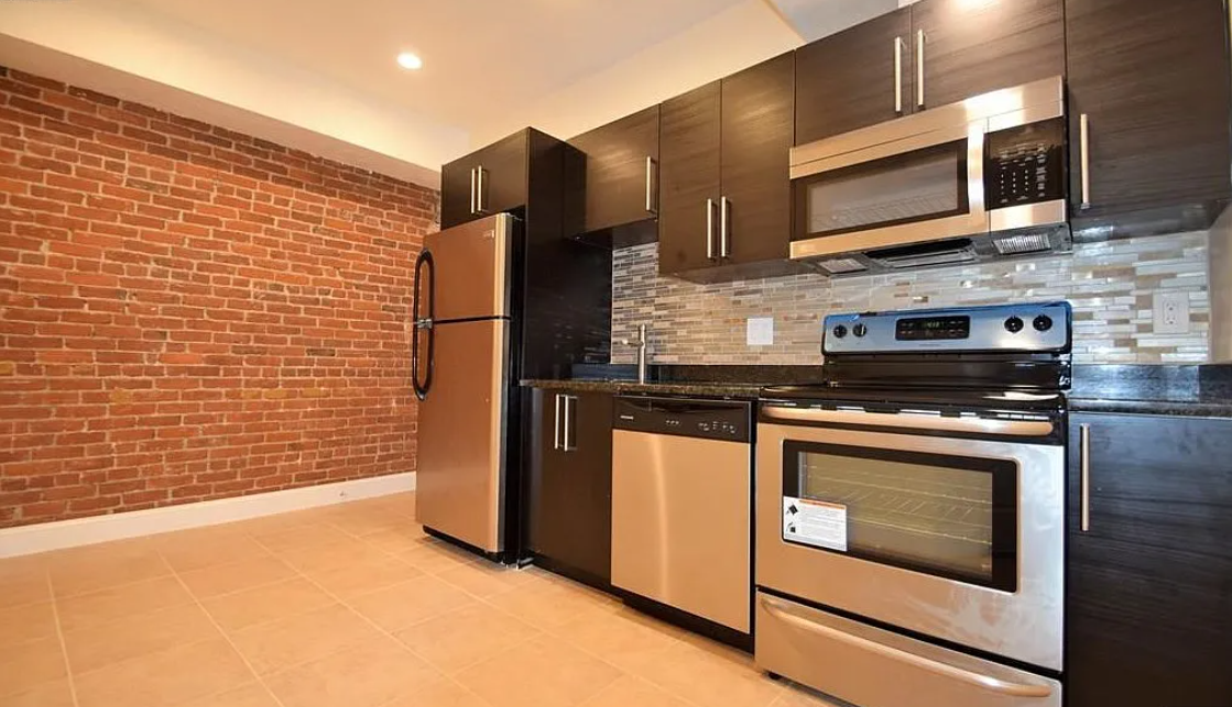 1203 Beacon St, Coolidge Corner