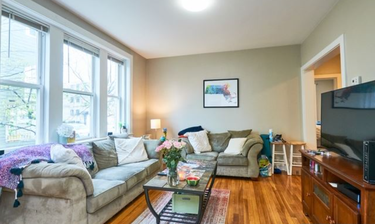 4 Leicester St, Allston