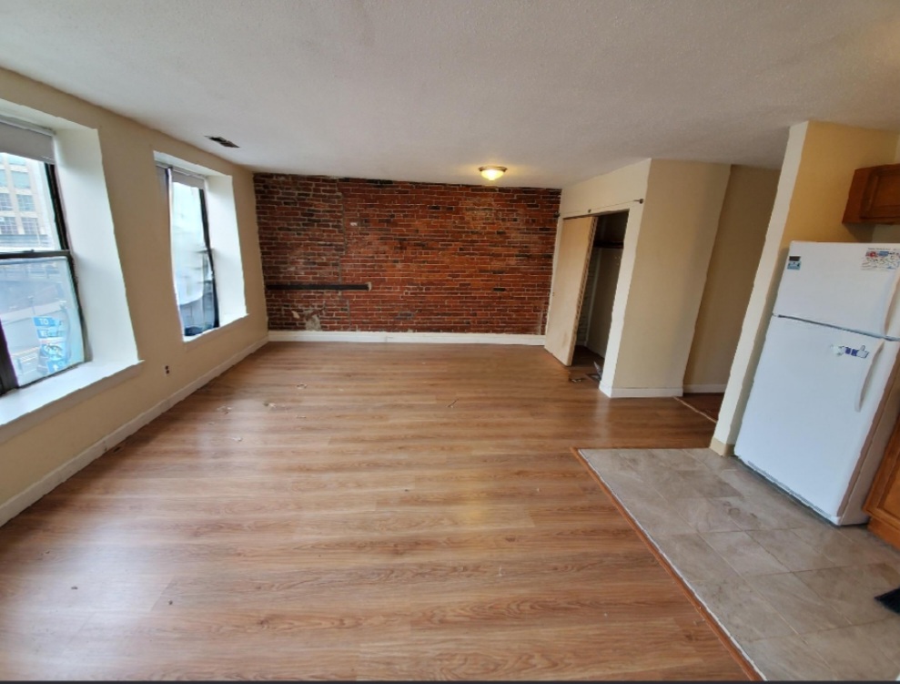 1088 Boylston St, Back Bay