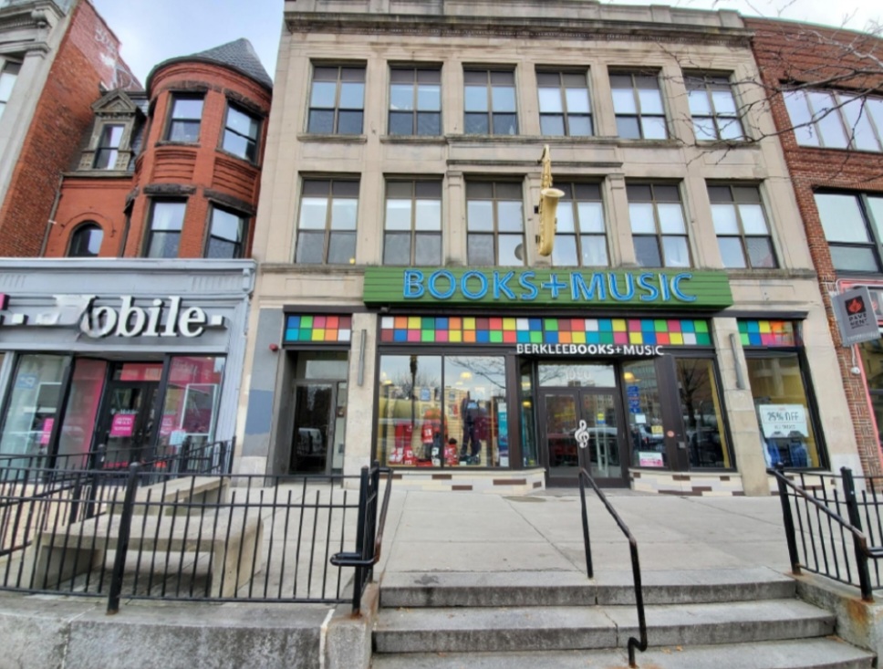 1088 Boylston St, Back Bay