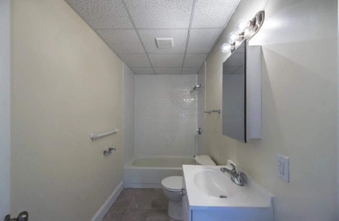 1128 Boylston St, Back Bay