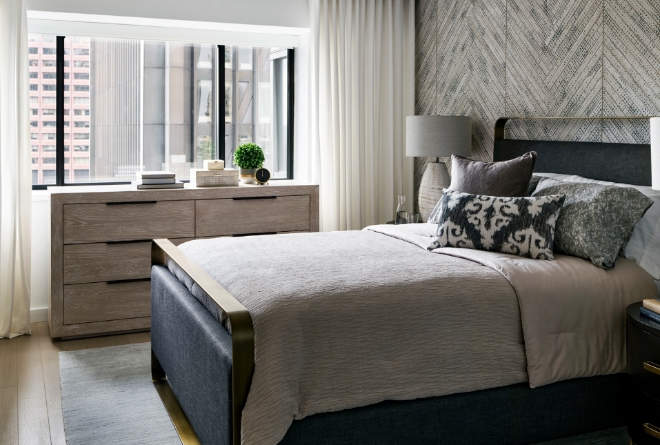 1 Devonshire Pl, Downtown