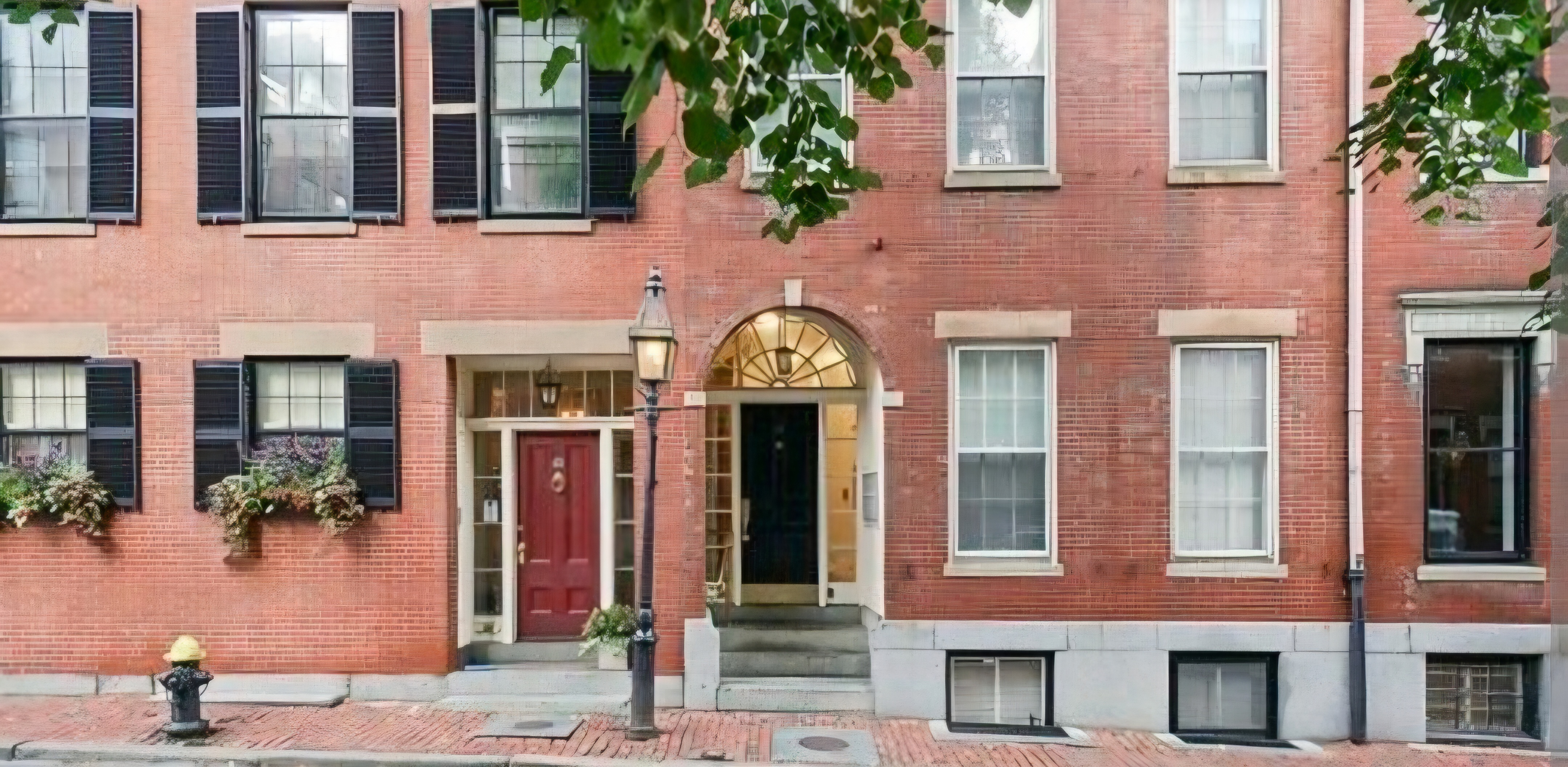 62 West Cedar St, Beacon Hill