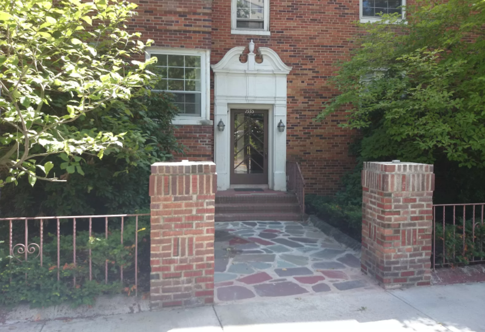1555 Beacon St, Washington Square