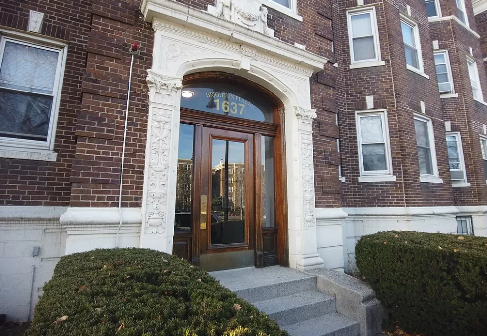 1637 Commonwealth Ave, Brighton