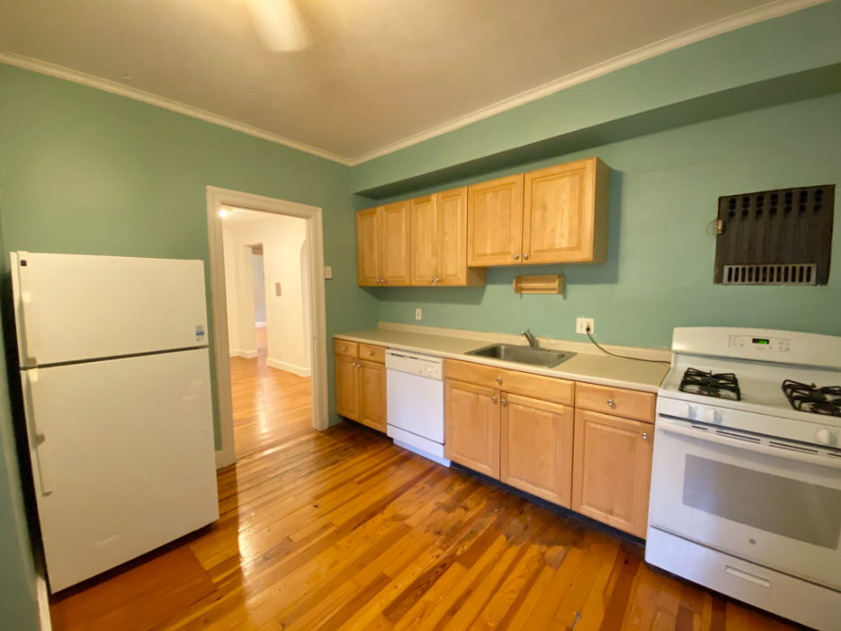 20 Fairbanks St, Washington Square