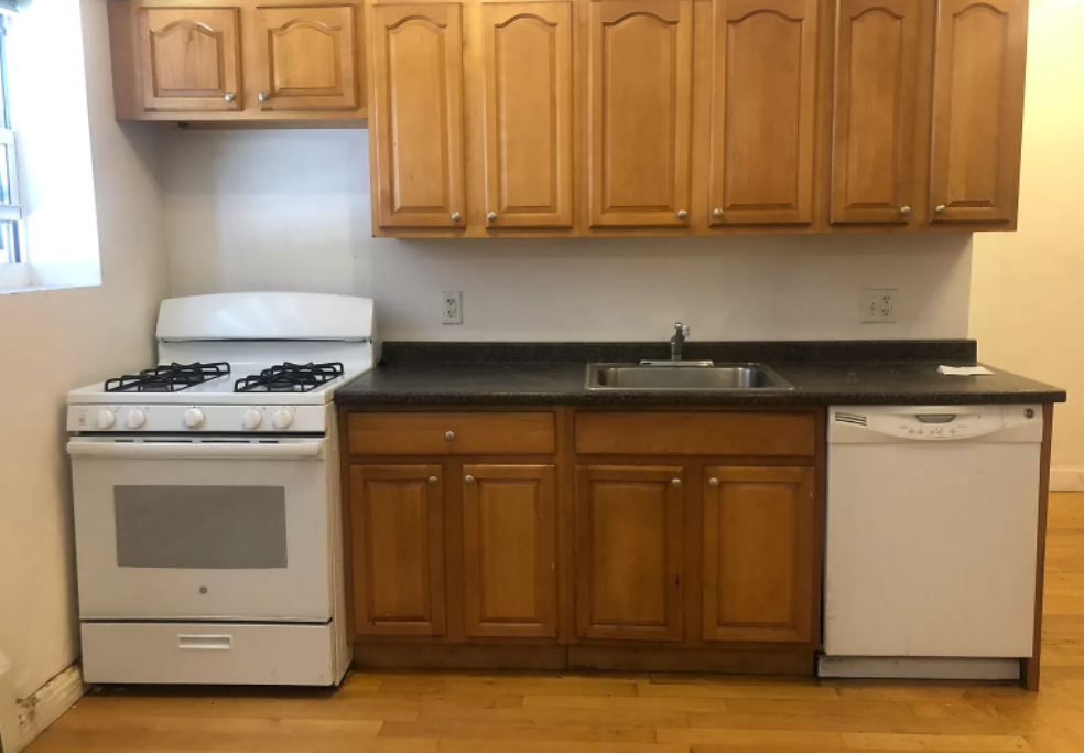 1555 Beacon St, Washington Square