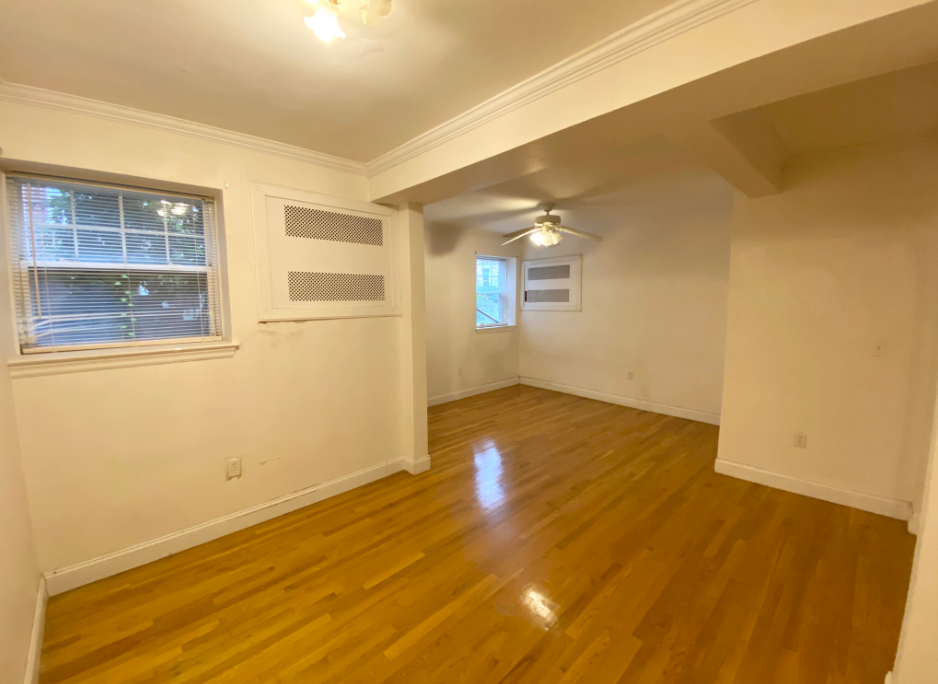 20 Fairbanks St, Washington Square