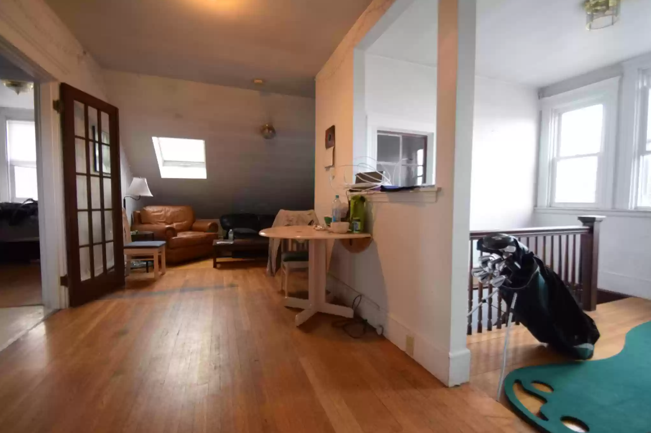 148 Strathmore Rd, Brighton