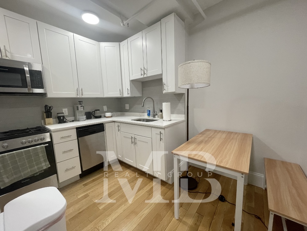 91 Westland Ave, Fenway