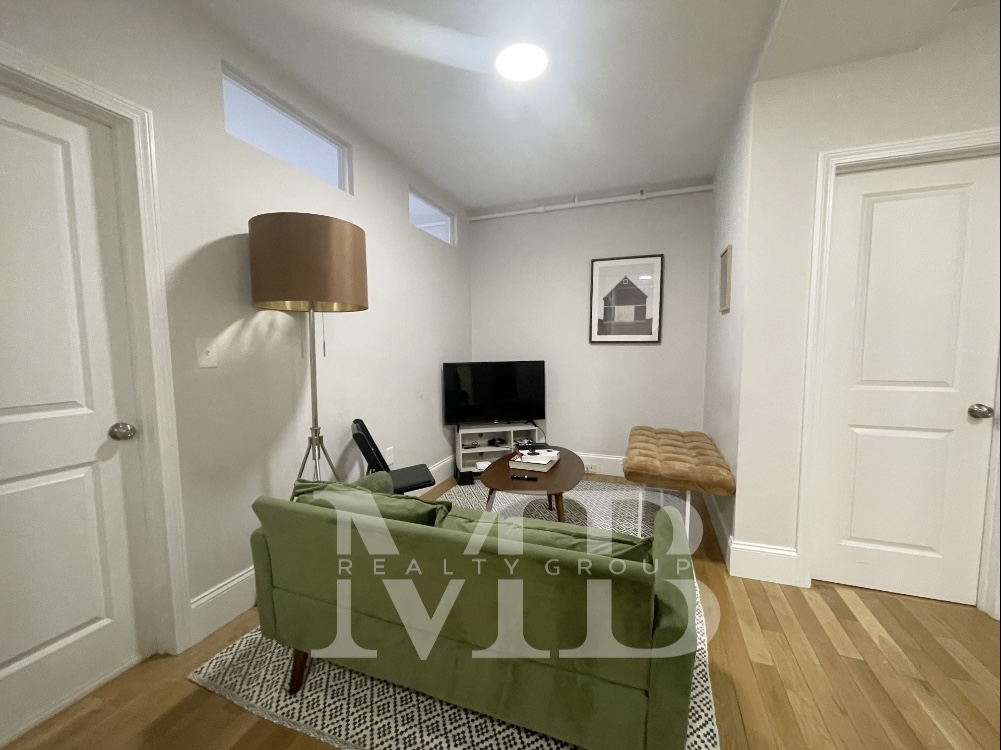 91 Westland Ave, Fenway