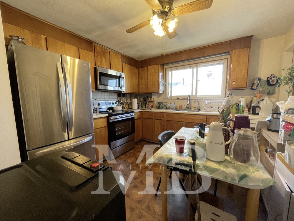 32 Lexington St, Watertown