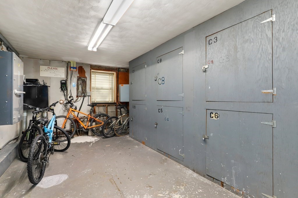 1325 Worcester Rd, Framingham