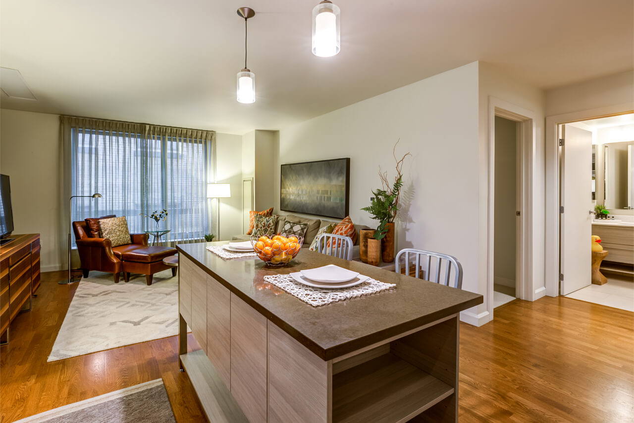 665 Washington St, Downtown