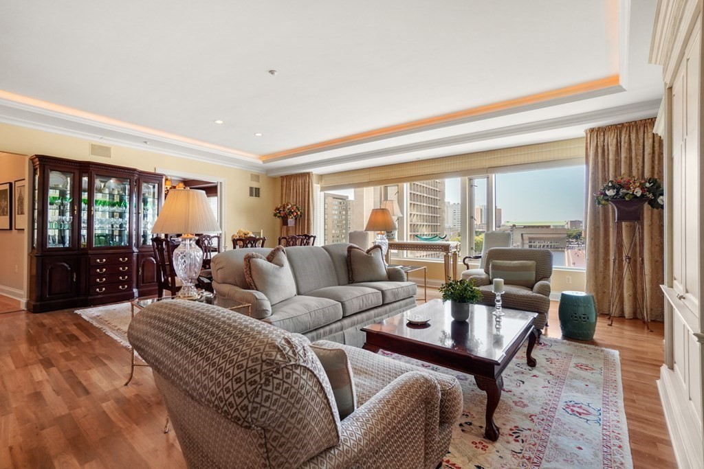 100 Belvidere St, Back Bay