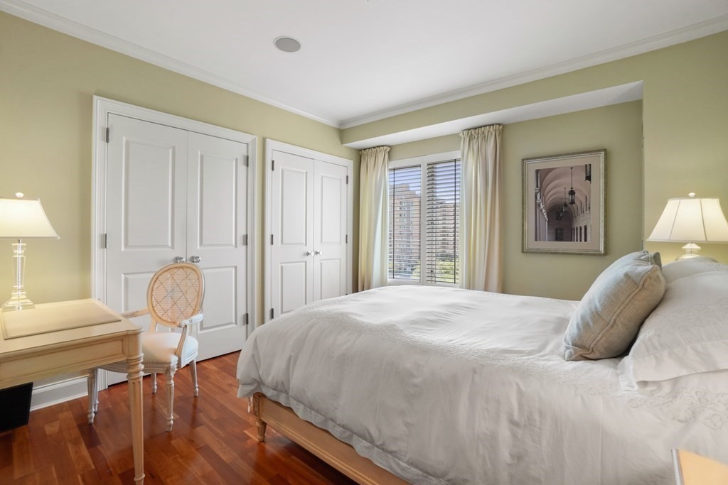 100 Belvidere St, Back Bay