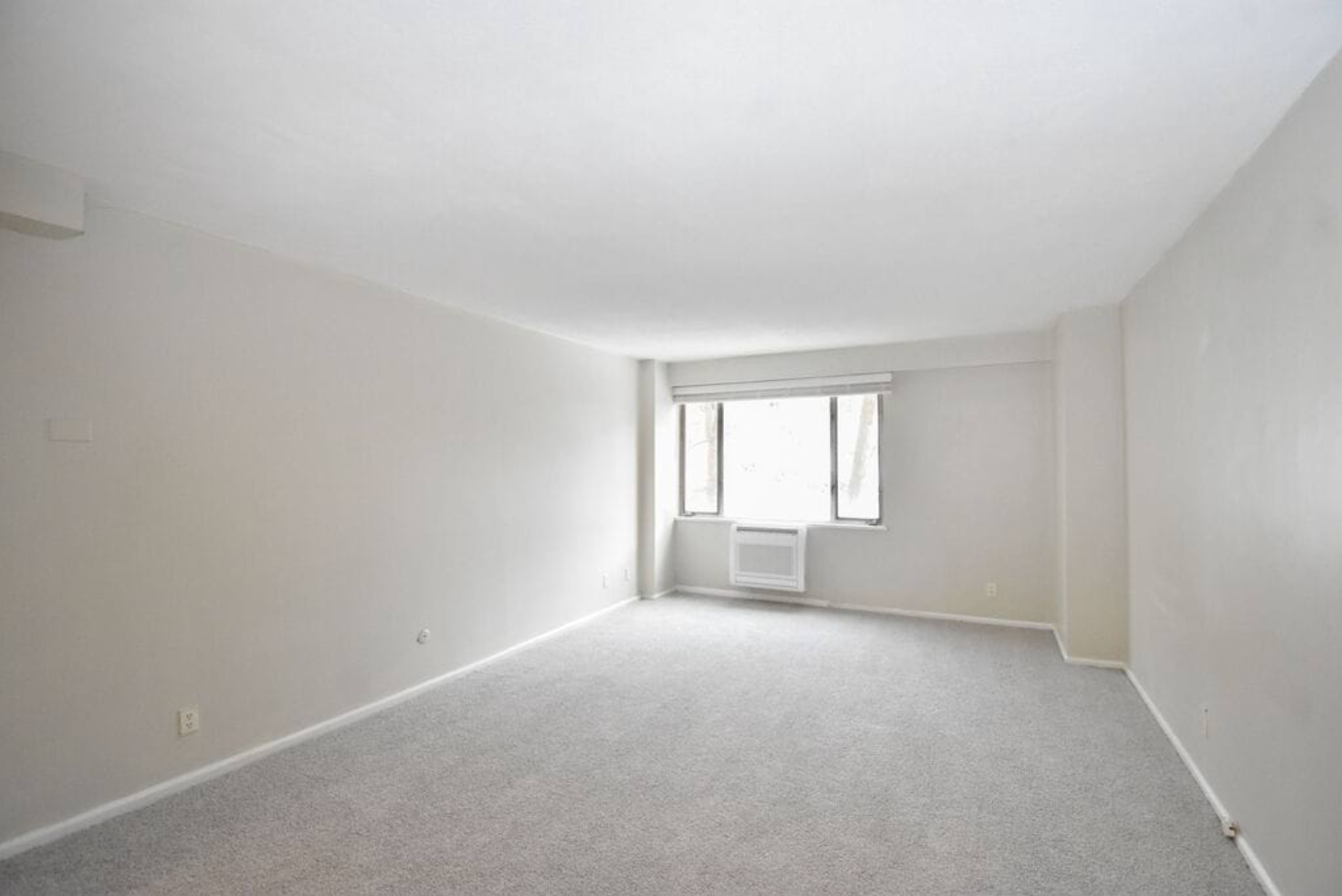 1530 Beacon St, Washington Square