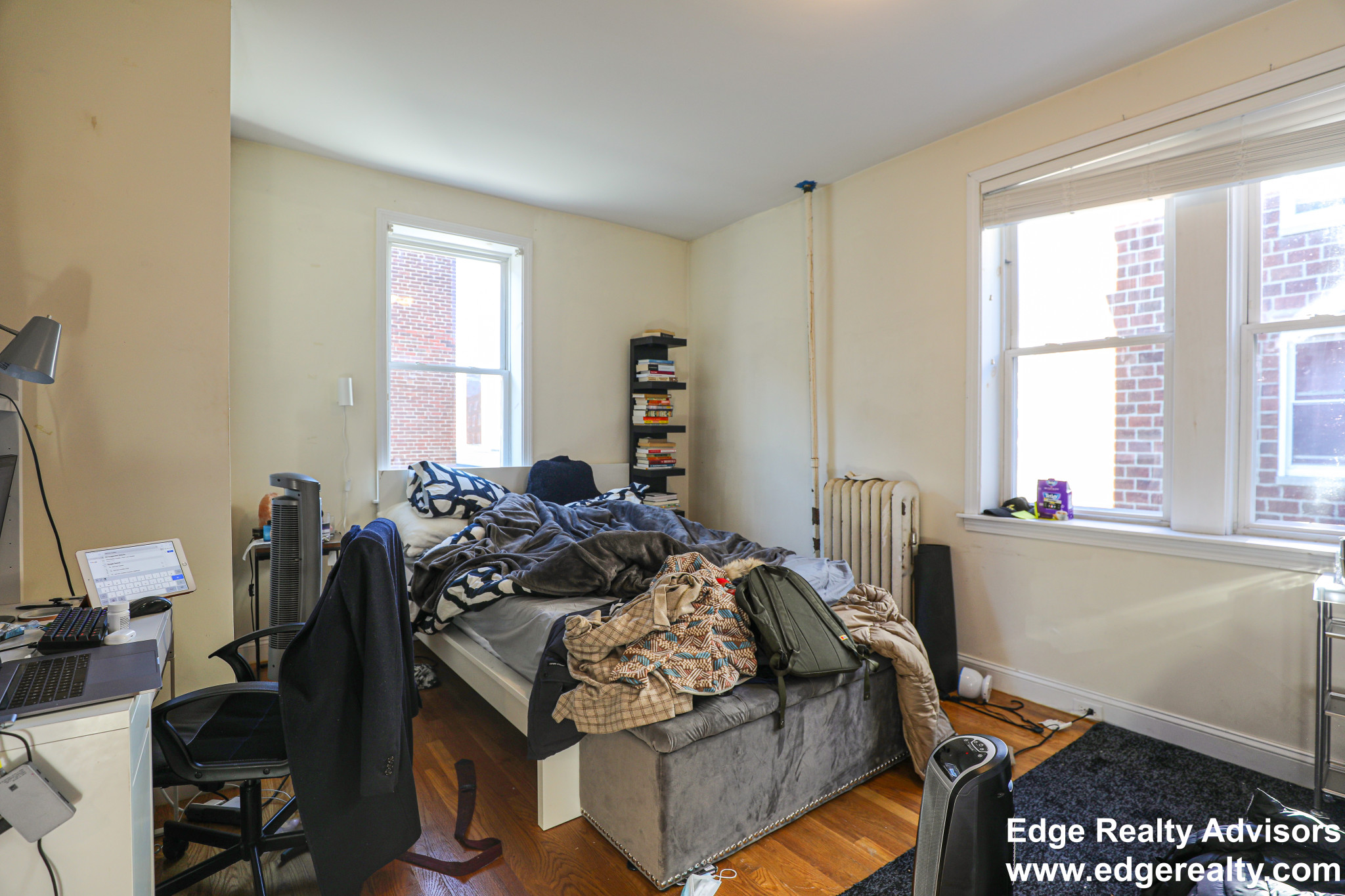 318 Saint Paul St, Longwood