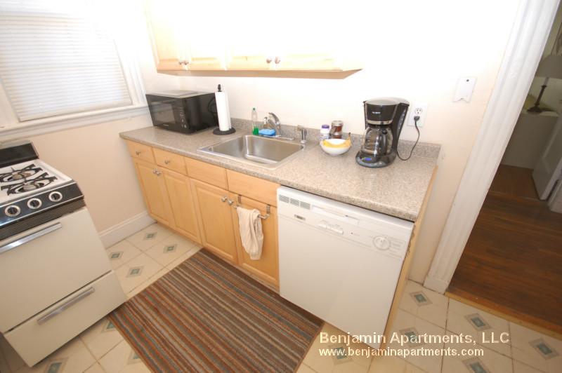 15 Glenville Ave, Allston