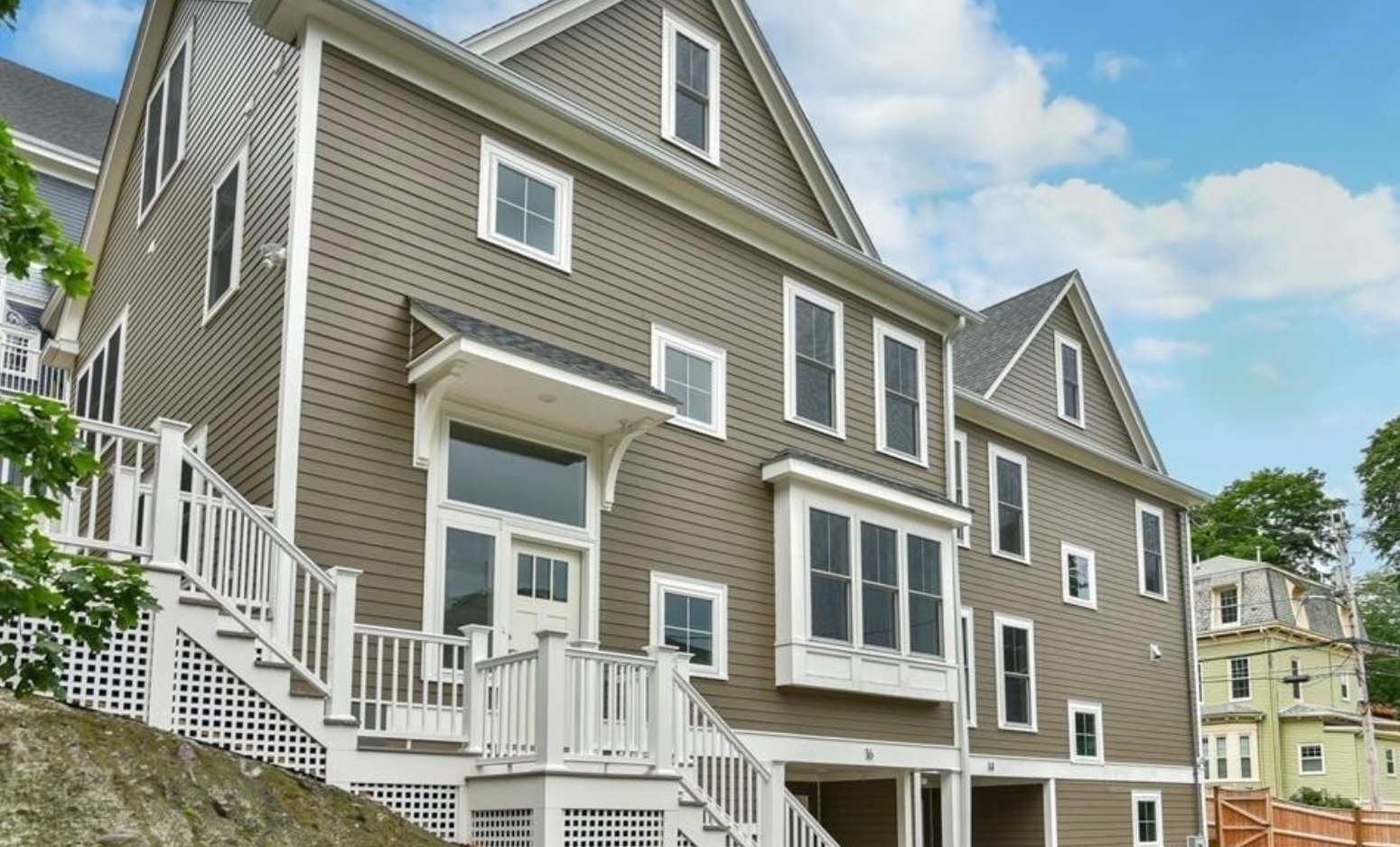 14 Rockview St, Jamaica Plain