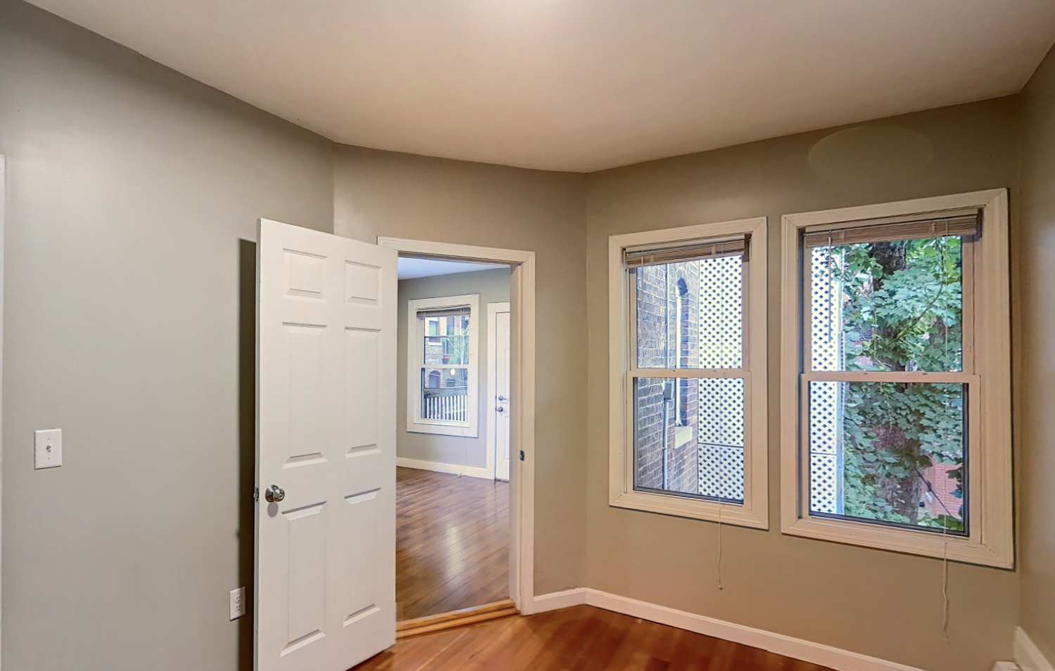 4 Weld Ave, Roslindale