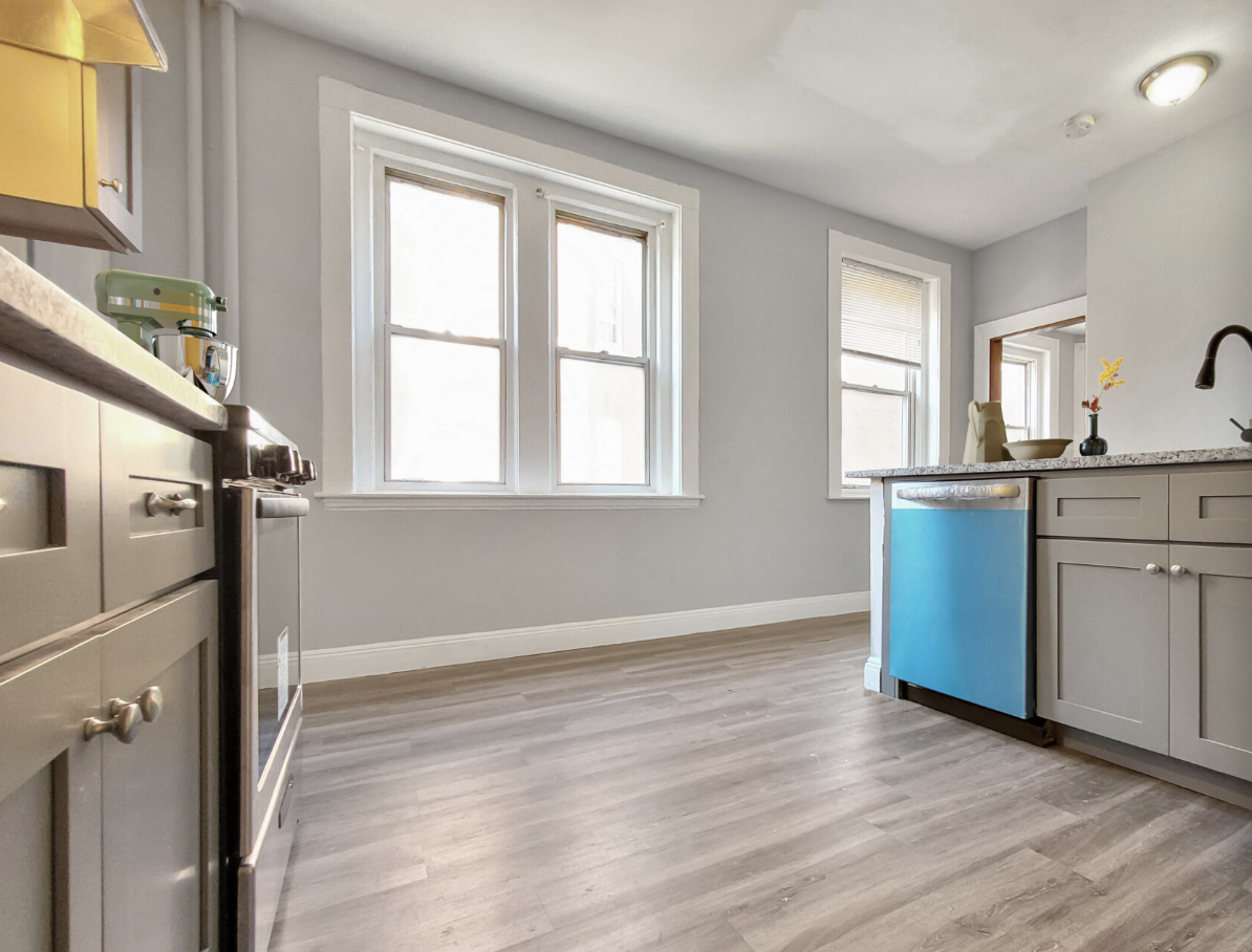 43 Mount Pleasant Ave, Roxbury