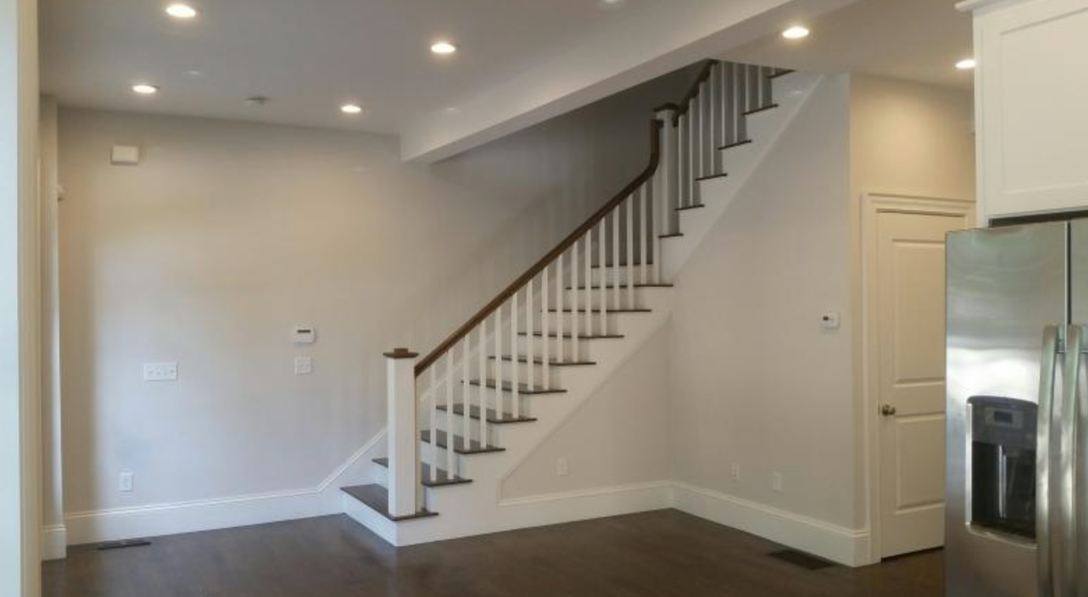 2044 Beacon, Newton