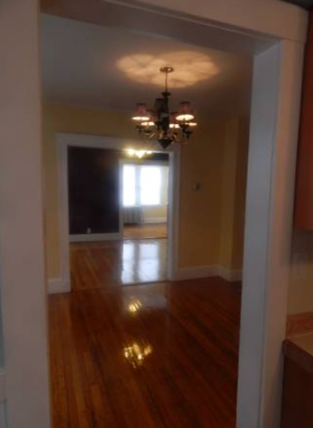 4442 Washington St, Roslindale