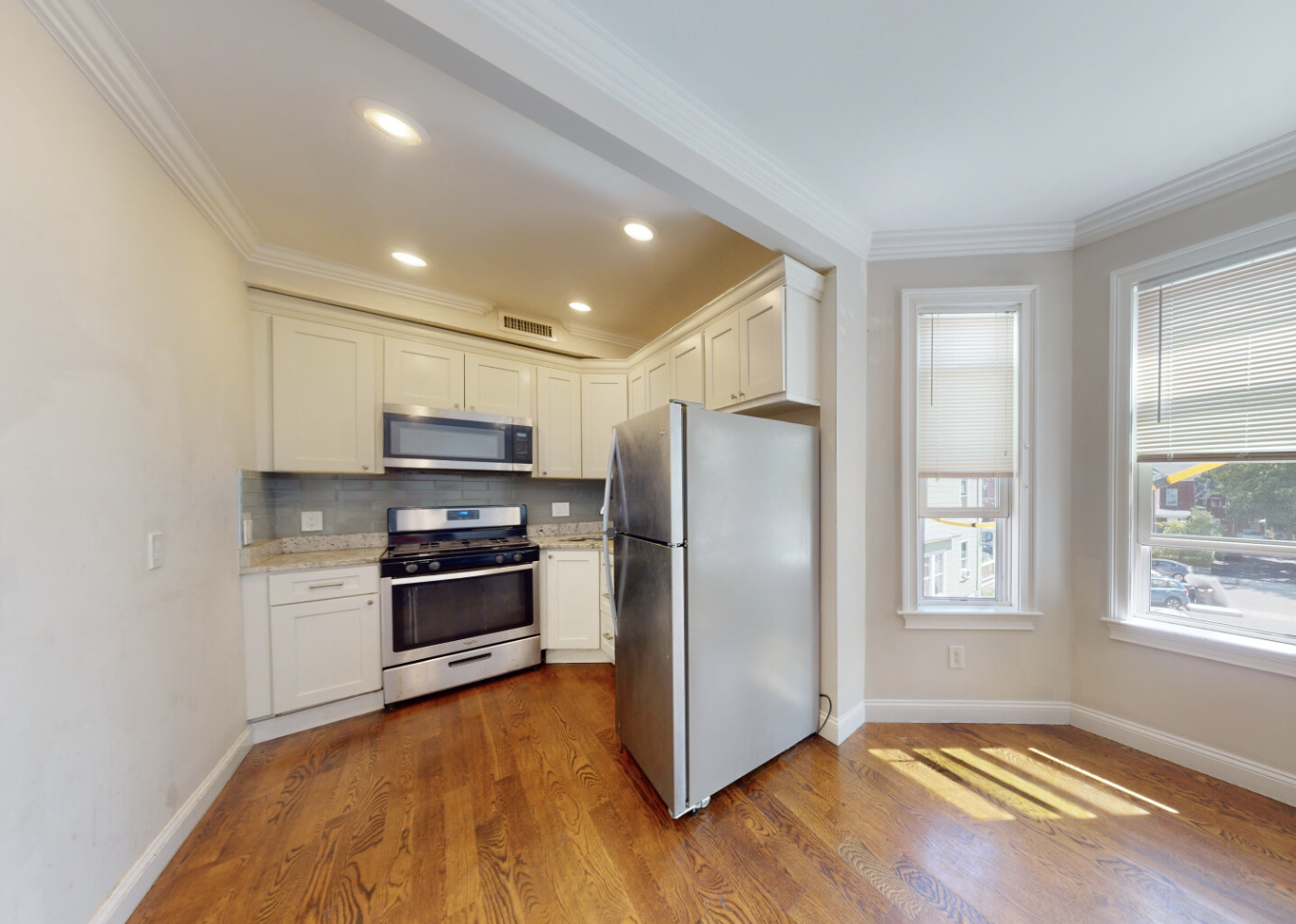 19 Perrin St, Roxbury