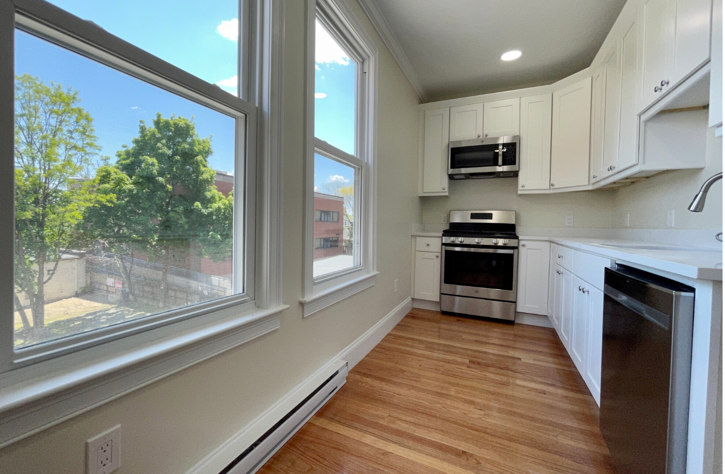 12 Harris St, Brookline Village