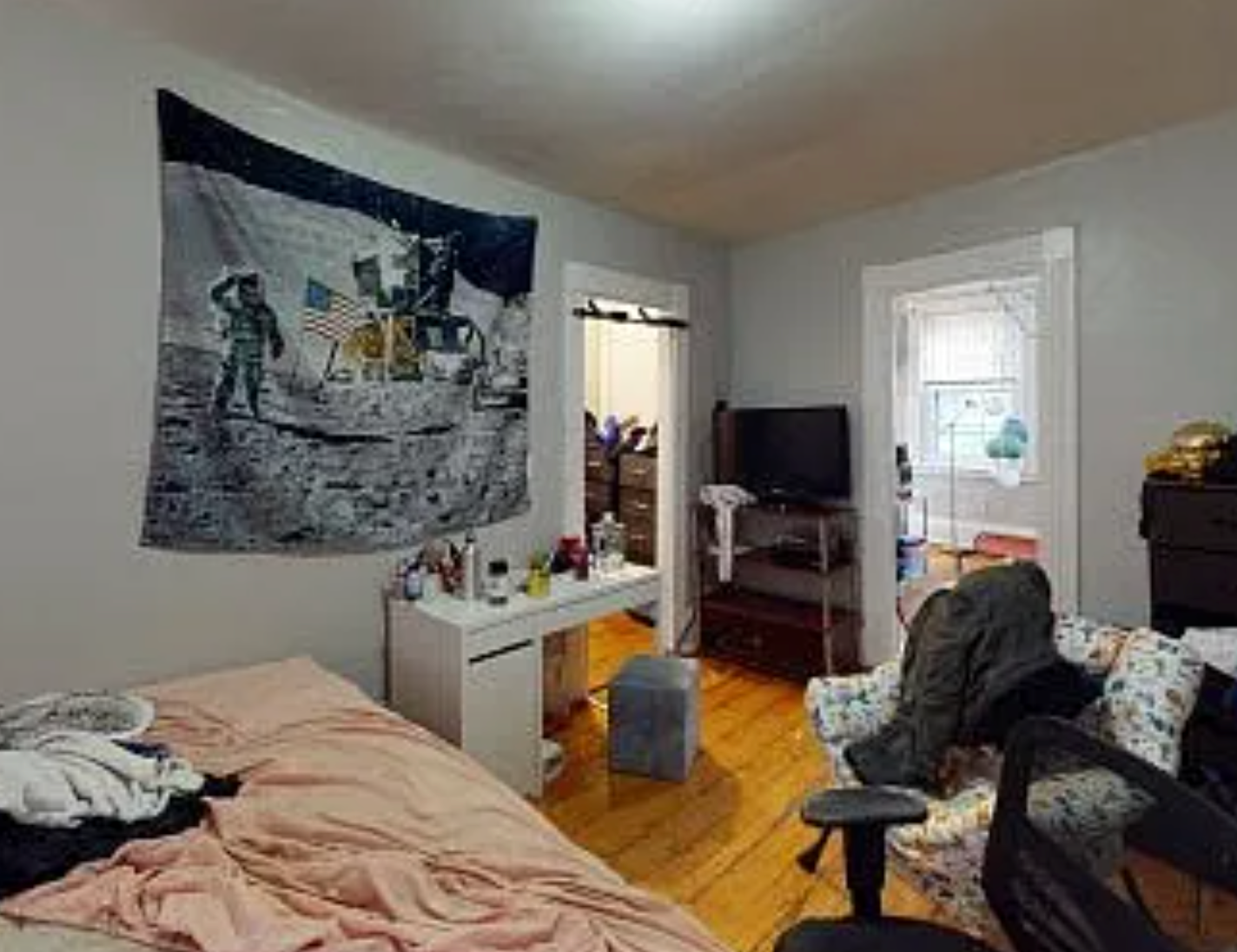 3 Champney Pl, Beacon Hill