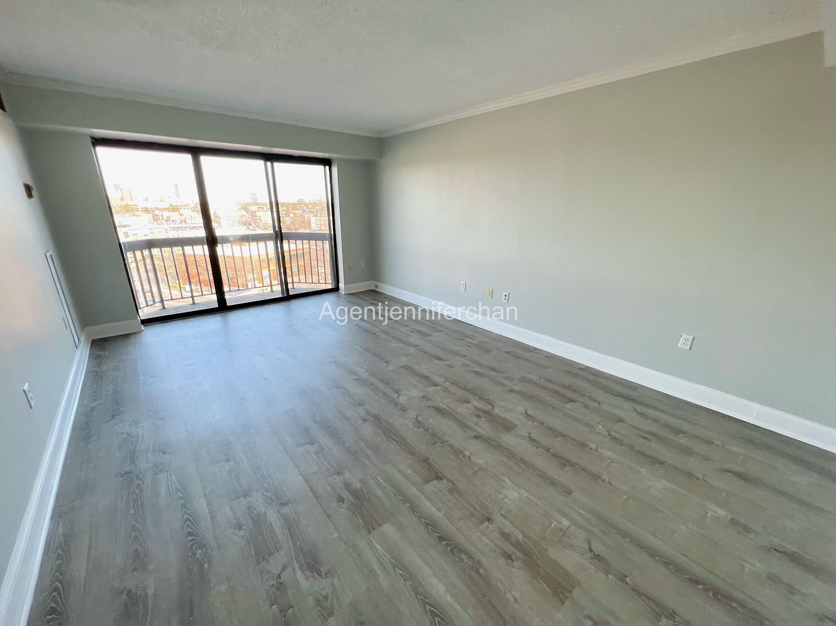 15 North Beacon St, Allston