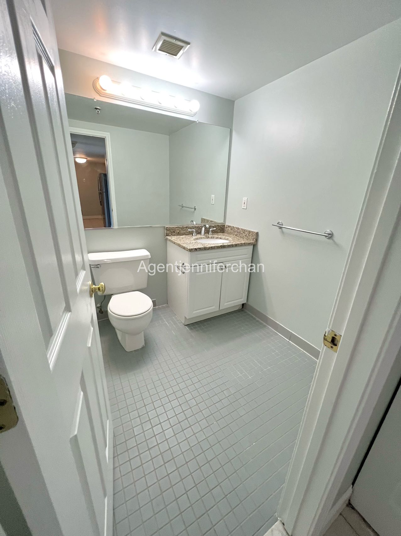 15 North Beacon St, Allston