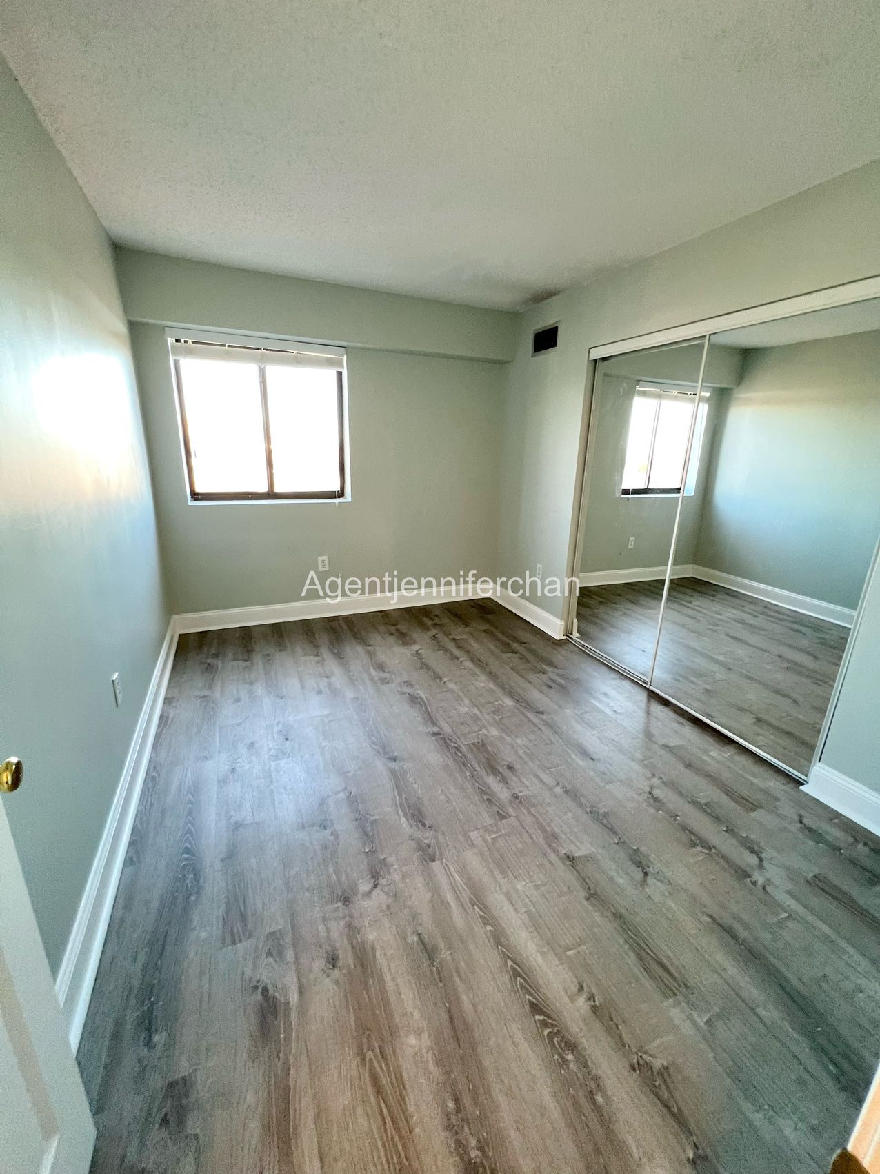 15 North Beacon St, Allston