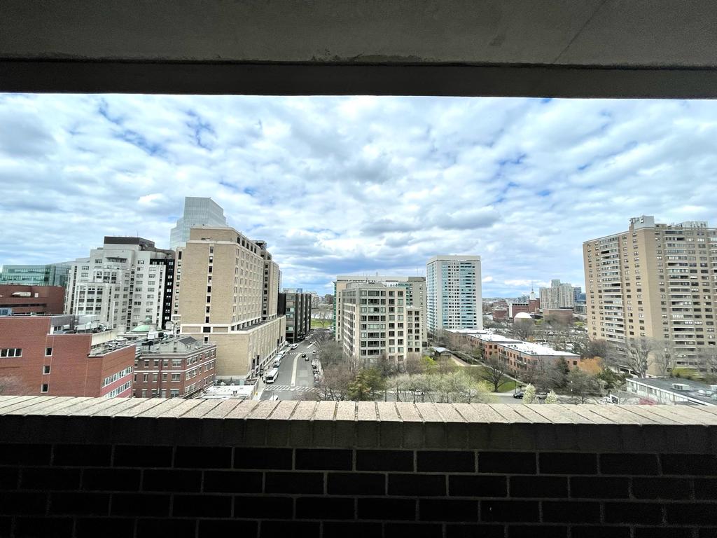 2 Hawthorne Pl 11a, West End