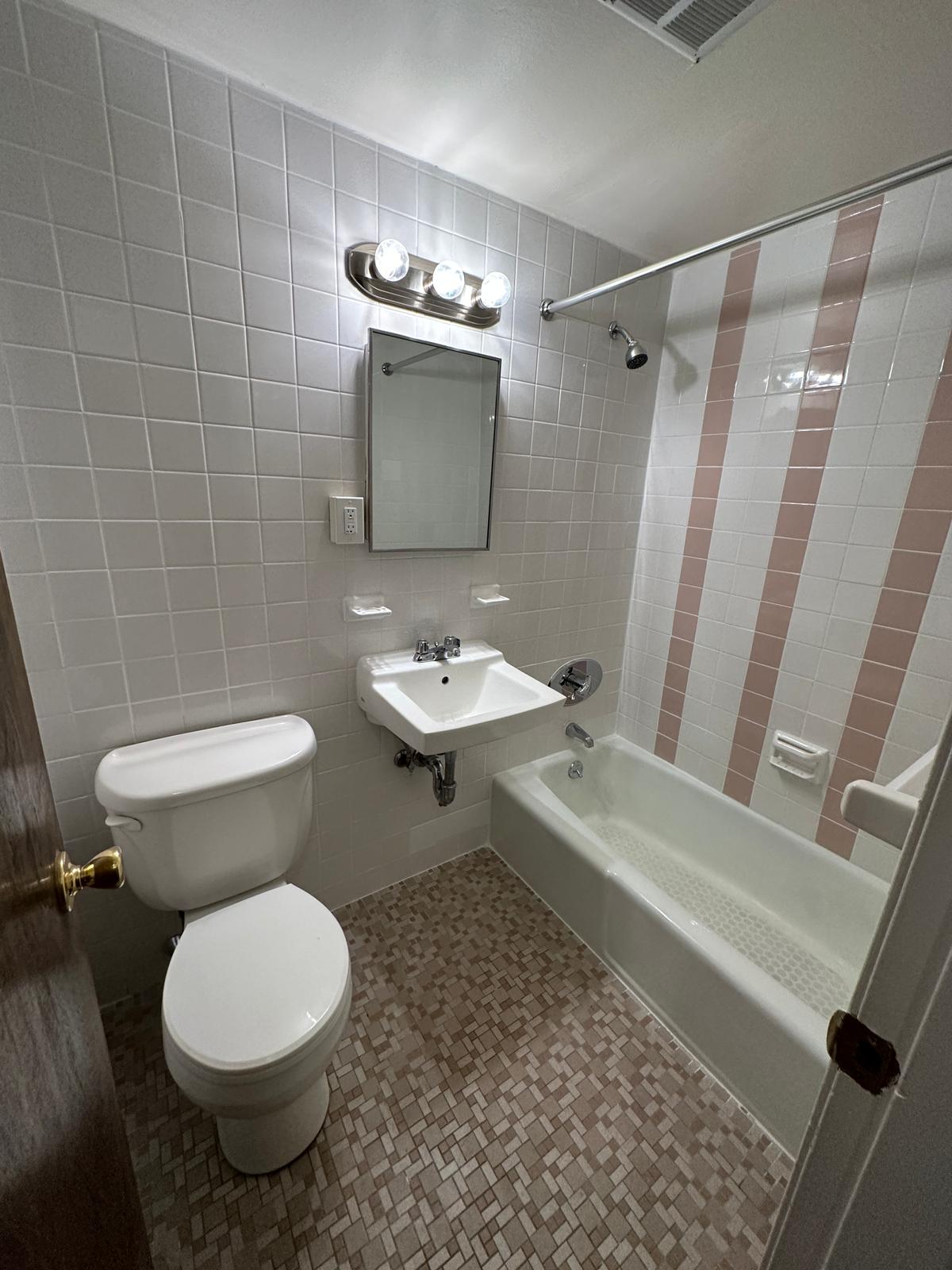 74 South Huntington Ave, Jamaica Plain