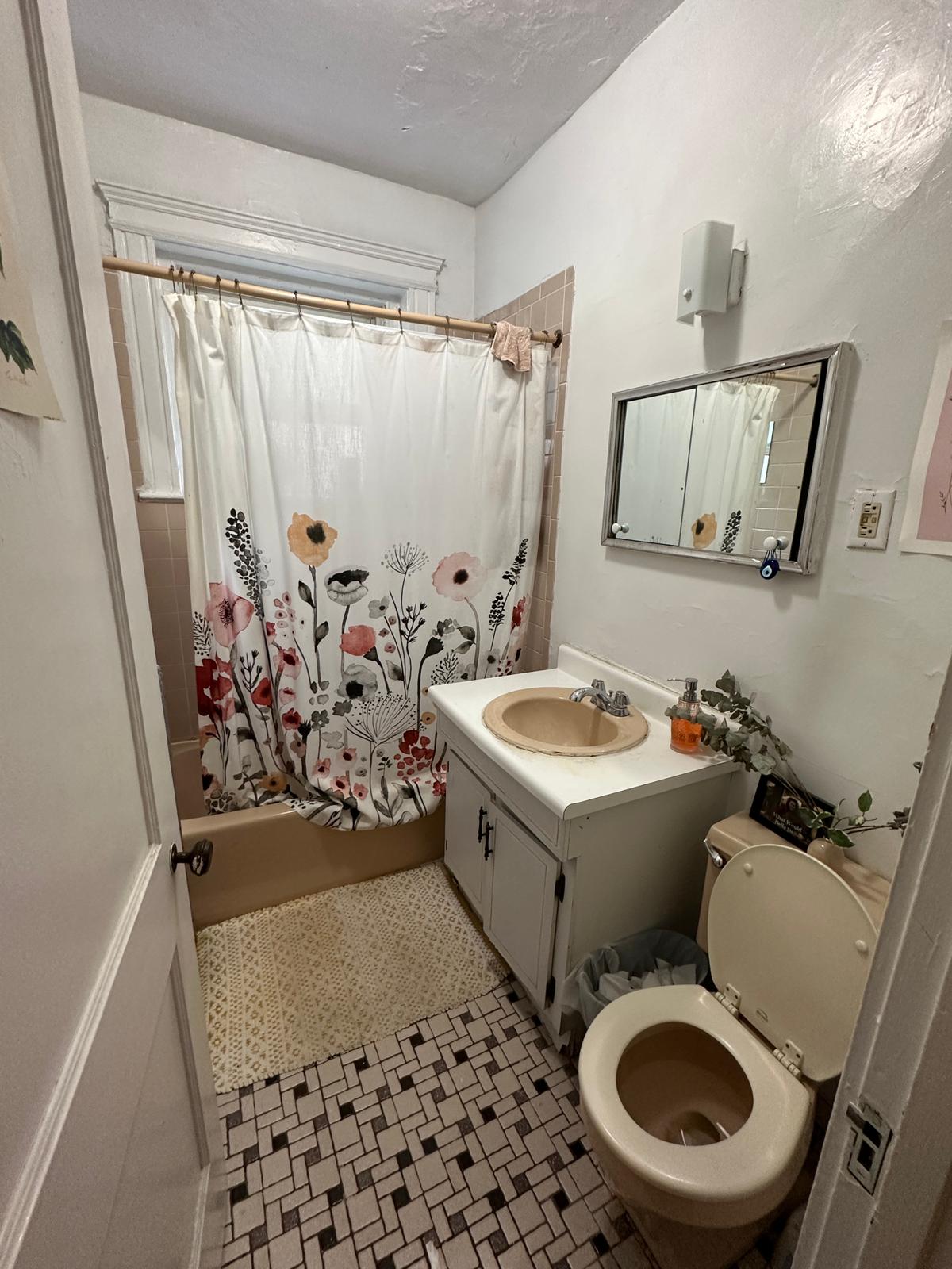 34 Medfield St, Fenway