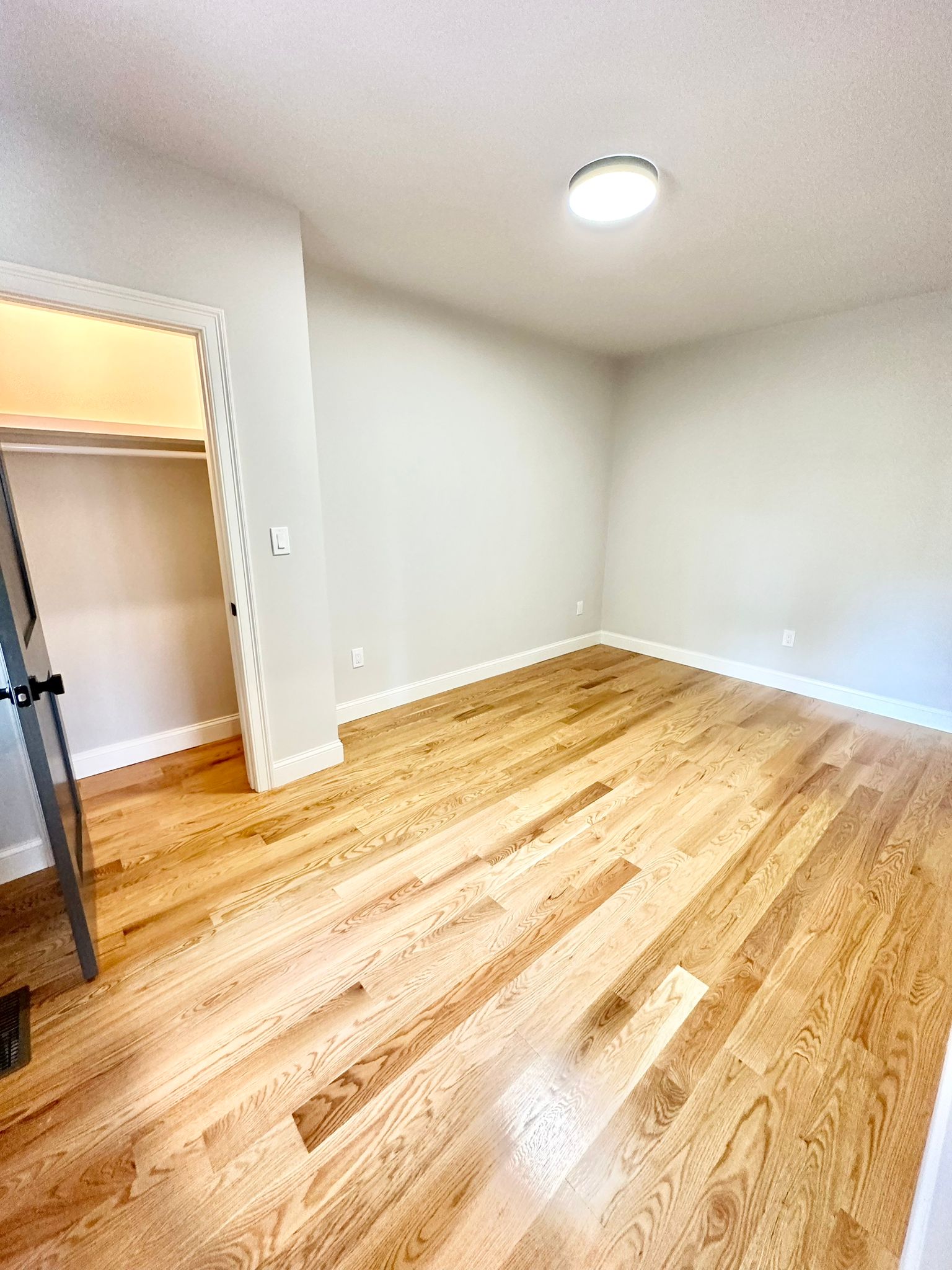 31 Paris St, West Medford