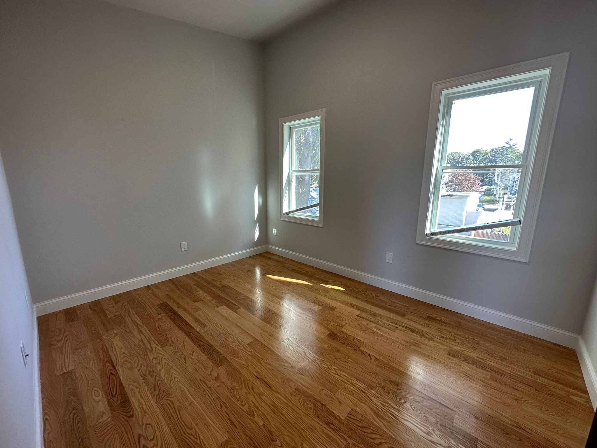 31 Paris St, West Medford