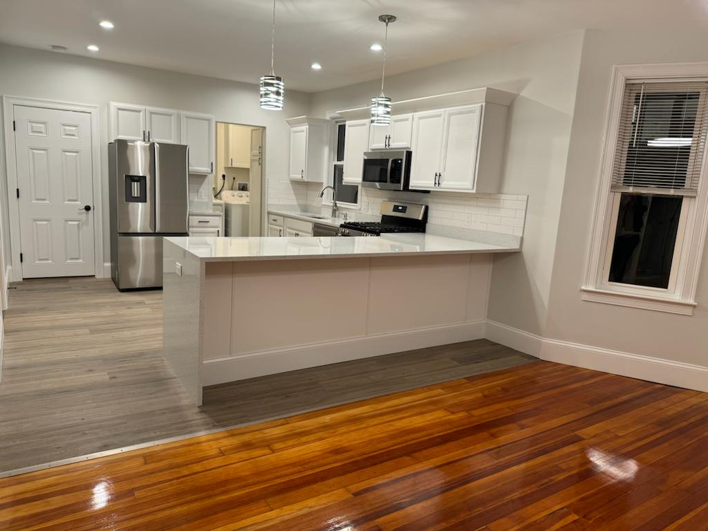 32 Belmont St, Davis Square