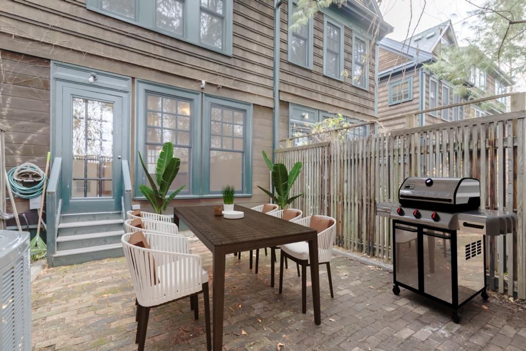 245 River St, Cambridgeport