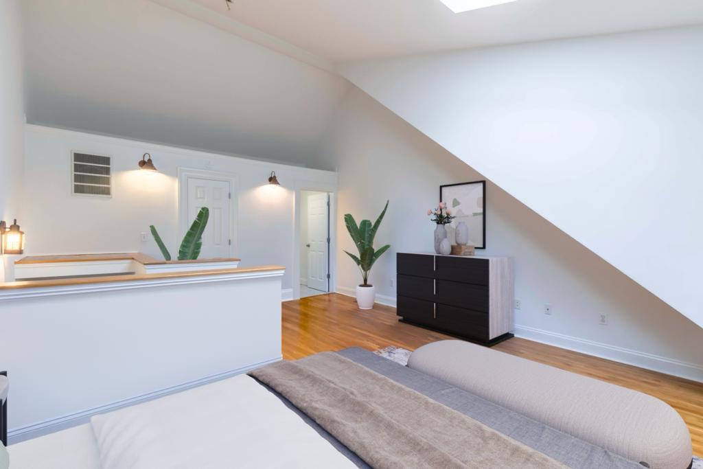 245 River St, Cambridgeport