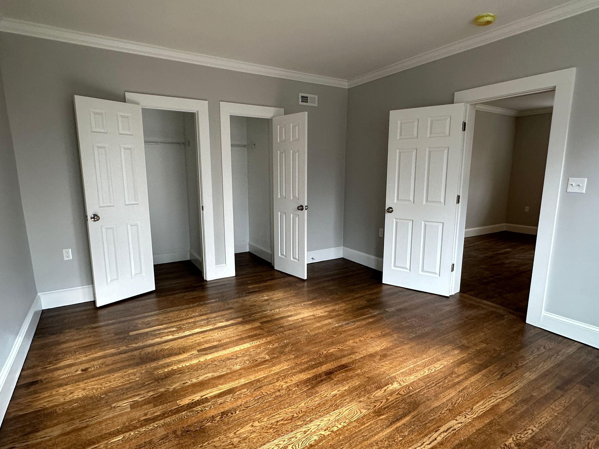 94 Longwood Ave, Longwood