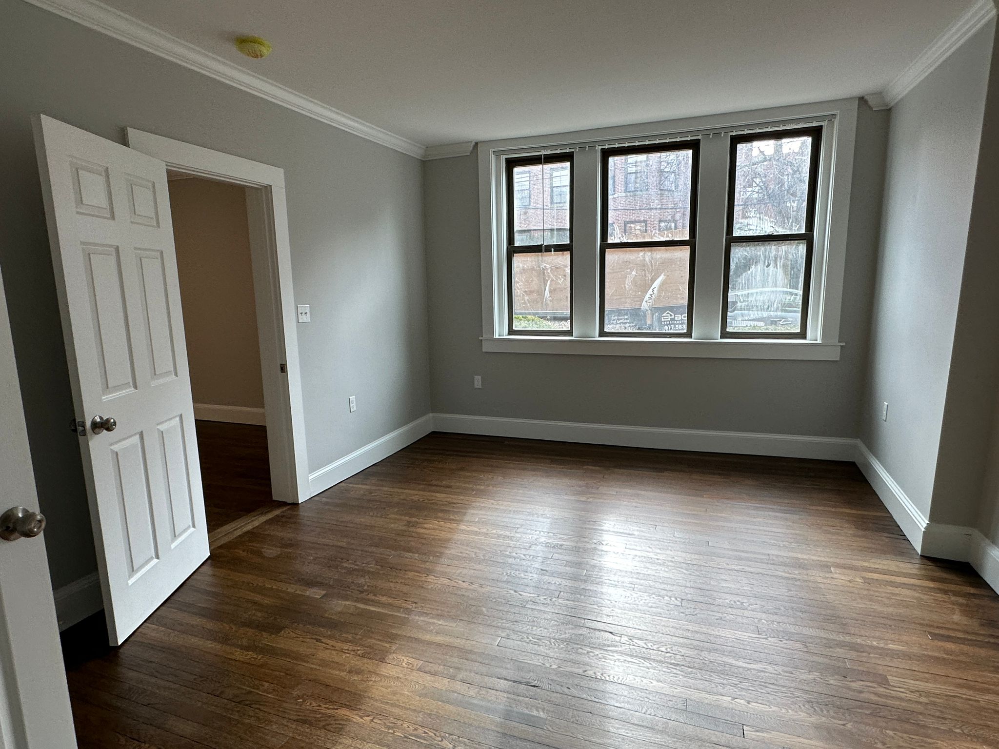 94 Longwood Ave, Longwood